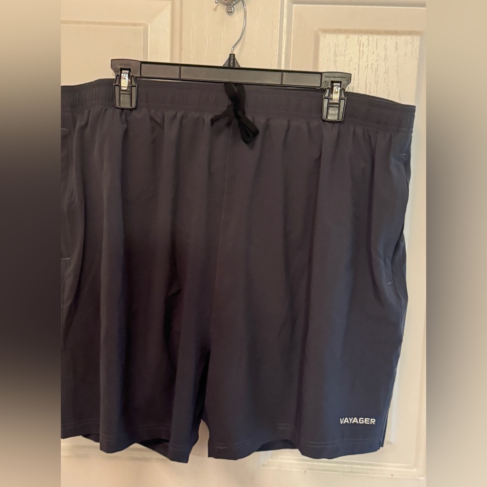 Voyager Men’s Charcoal Gray Athletic Shorts Sz XXXL NWT😊😊